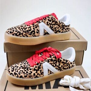 NWOT MIA Leopard Print Sneakers with White Accent - size 6.5
